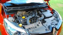 Renault Captur TCe EDC 120KM - galeria redakcyjna - maska otwarta
