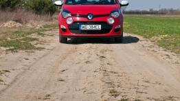 Renault Twingo II Hatchback 3d Facelifting 1.2 16V 75KM - galeria redakcyjna - widok z przodu