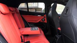 BMW X2 M35i 2.0 306 KM - galeria redakcyjna - tylna kanapa