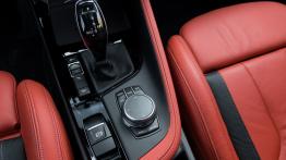 BMW X2 M35i 2.0 306 KM - galeria redakcyjna - widok ogólny wn?trza z przodu