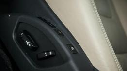 Volvo V60 2.4 D6 Plug-in Hybrid - galeria redakcyjna - sterowanie regulacją foteli