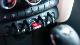 Mini III Hatchback 5d 2.0 170KM - galeria redakcyjna - przycisk do uruchamiania silnika
