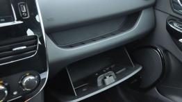 Renault Clio IV Hatchback 5d - galeria redakcyjna - schowek przedni otwarty