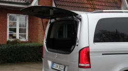 Mercedes Klasa V 250 BlueTEC 190KM - galeria redakcyjna - tył - bagażnik otwarty