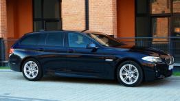 BMW Seria 5 F10-F11 Touring 520d 184KM - galeria redakcyjna - prawy bok