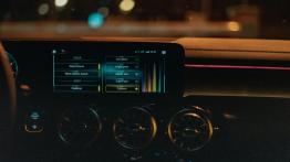 Mercedes CLA 220 - galeria redakcyjna - inny element panelu przedniego