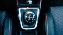 Suzuki Swift Sport 1.4 Boosterjet 140 KM - galeria redakcyjna - d?wignia zmiany biegów
