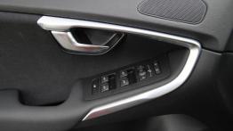 Volvo V40 1.6 T3 150KM - galeria redakcyjna - drzwi kierowcy od wewnątrz