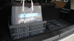Mercedes Klasa V 250 BlueTEC 190KM - galeria redakcyjna - bagażnik, akcesoria