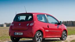 Renault Twingo II Hatchback 3d Facelifting 1.2 16V 75KM - galeria redakcyjna - widok z tyłu