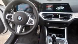 BMW Seria 3 2.0 320d 190 KM - galeria redakcyjna - pe?ny panel przedni