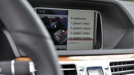 Mercedes Klasa E W212 Facelifting - galeria redakcyjna - ekran systemu multimedialnego