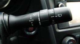 Subaru Forester IV Terenowy 2.0 XT 240KM - galeria redakcyjna - manetka do sterowania wycieraczkami