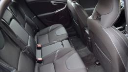 Volvo V40 II Hatchback 1.6 T3 150KM - galeria redakcyjna - tylna kanapa