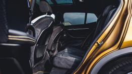 BMW X2 - galeria redakcyjna - tylna kanapa