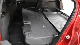 Mitsubishi Eclipse Cross 1.5 T 163 KM - galeria redakcyjna - tylna kanapa złożona, widok z boku