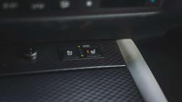 Lexus GS F - galeria redakcyjna - panel sterowania na tunelu ?rodkowym