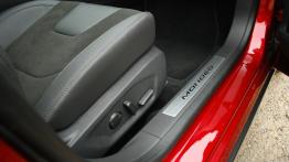 Ford Mondeo V - galeria redakcyjna - listwa progowa