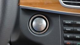 Mercedes Klasa E W212 Facelifting - galeria redakcyjna - przycisk do uruchamiania silnika