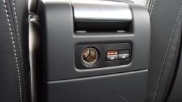 Volvo S80 II Facelifting Polestar 3.0 T6 - galeria redakcyjna - panel sterowania z tyłu