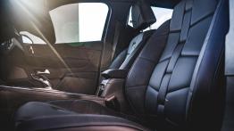 DS 3 Crossback - galeria redakcyjna 3 - widok ogólny wnętrza z przodu