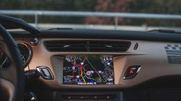 DS3 Racing 1.6 THP 202 KM - galeria redakcyjna - konsola środkowa