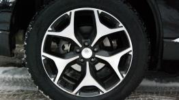 Subaru Forester IV Terenowy 2.0 XT 240KM - galeria redakcyjna - koło