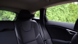 Volvo V40 II Hatchback 1.6 T3 150KM - galeria redakcyjna - tylna kanapa