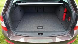 Skoda Octavia III Kombi 1.8 180KM - galeria redakcyjna - bagażnik