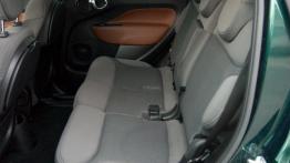 Fiat 500L Trekking 1.6 MultiJet II - galeria redakcyjna - tylna kanapa