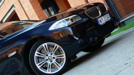 BMW Seria 5 F10-F11 Touring 520d 184KM - galeria redakcyjna - przód - inne ujęcie