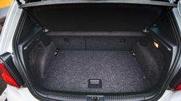 Volkswagen Polo GTI - pod prąd - bagażnik