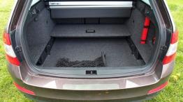 Skoda Octavia III Kombi 1.8 180KM - galeria redakcyjna - bagażnik, akcesoria