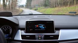 BMW Seria 2 Active Tourer 225xe - galeria redakcyjna - inny element panelu przedniego