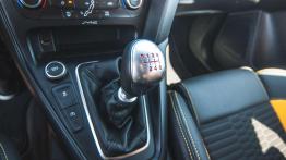 Ford Focus ST FL - galeria redakcyjna - dźwignia zmiany biegów