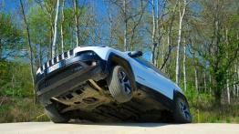 Jeep Cherokee V 2.0 TD 170KM - galeria redakcyjna - widok z przodu