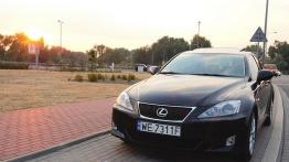 Lexus IS 220d - widok z przodu