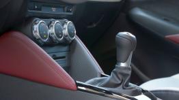 Mazda CX-3 - galeria redakcyjna - dźwignia zmiany biegów