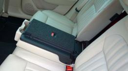 Skoda Superb III Sedan - galeria redakcyjna - tylna kanapa złożona, widok z boku