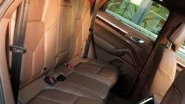 Porsche Cayenne III SUV 3.0 Diesel 245KM - galeria redakcyjna - tylna kanapa