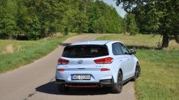 Hyundai i30 N Performance – galeria redakcyjna - widok z tyłu