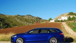 Ford Mondeo V - galeria redakcyjna - lewy bok