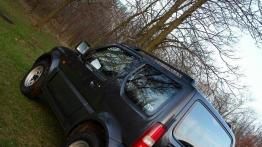 Suzuki Jimny Standard 1.3 VVT 85KM - galeria redakcyjna - widok z tyłu