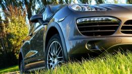 Porsche Cayenne III SUV 3.0 Diesel 245KM - galeria redakcyjna - przód - inne ujęcie