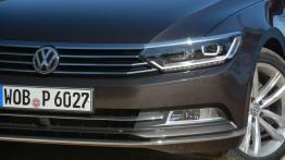 Volkswagen Passat B8 w Sardynii - galeria redakcyjna - zderzak przedni