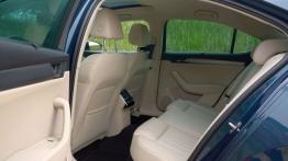 Skoda Superb III Sedan - galeria redakcyjna - widok ogólny wnętrza