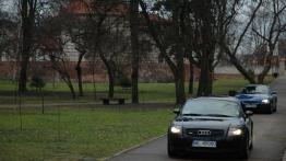 BMW Z4 E89 - przód - reflektory włączone