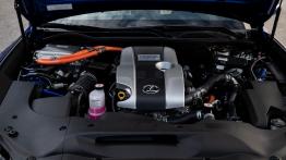 Lexus RC 300h - galeria redakcyjna - silnik solo