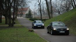 BMW Z4 E89 - przód - reflektory włączone