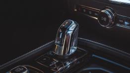Volvo S60 III - galeria redakcyjna - d?wignia zmiany biegów